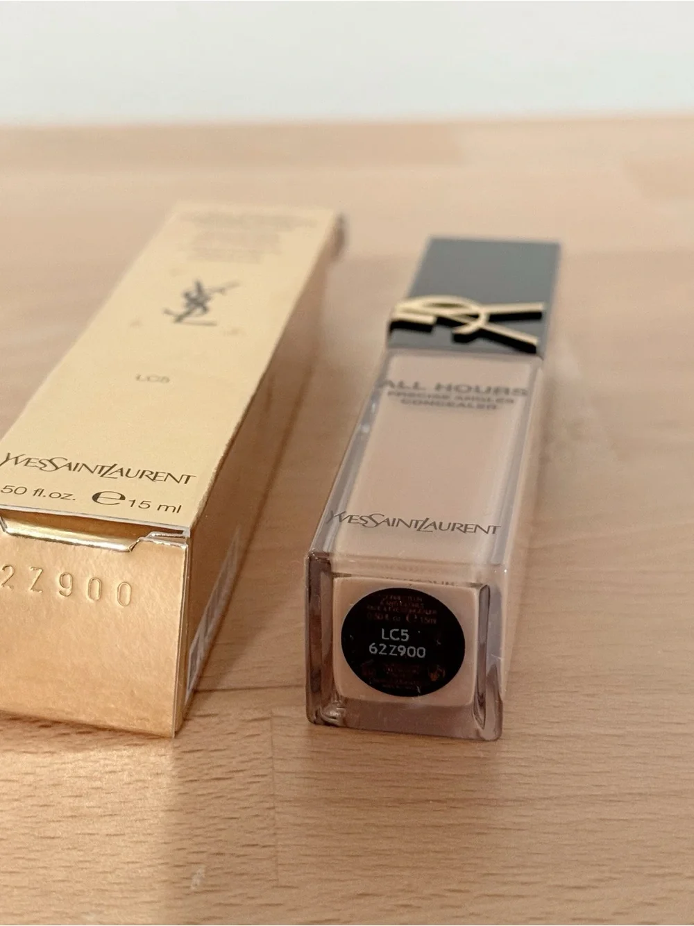 Yves Saint Laurent All Hours Precise Angles Concealer - Light/Neutral (LC5)